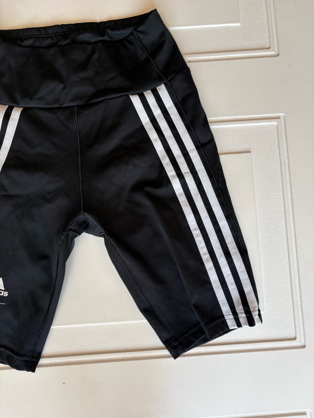 Adidas Peloton Bike Shorts Black/White Size Small - Picture 3 of 5